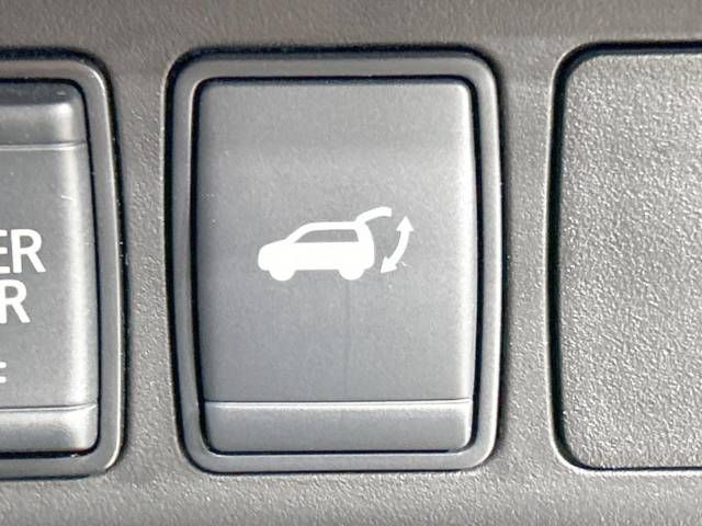 Nissan X-TRAIL 2018-08 26779-6