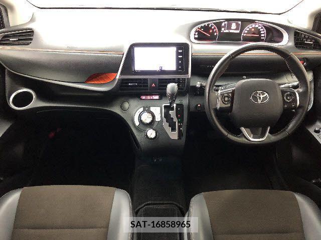 Toyota SIENTA 2020-05 331237-1