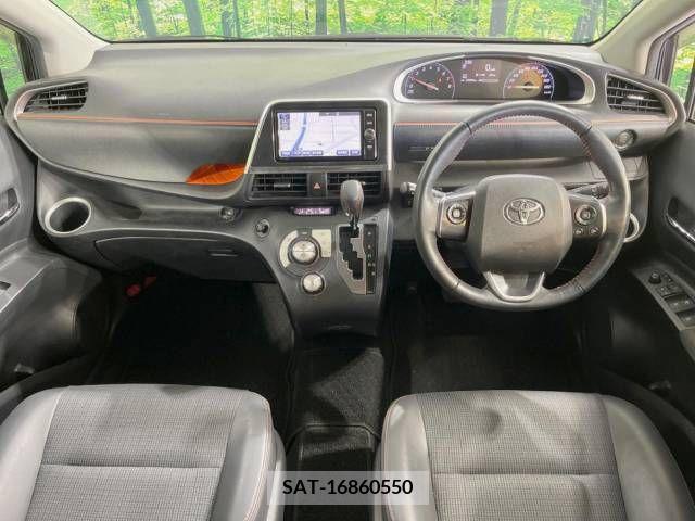 Toyota SIENTA 2018-01 394055-1