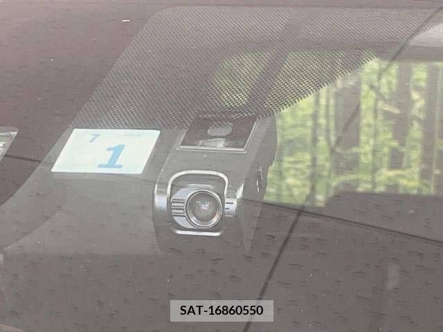 Toyota SIENTA 2018-01 394055-7