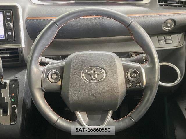 Toyota SIENTA 2018-01 394055-13