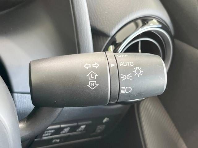Mazda DEMIO 2018-03 20259-7