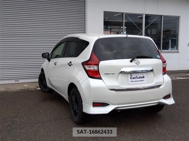 Nissan NOTE 2017-04 377356-5