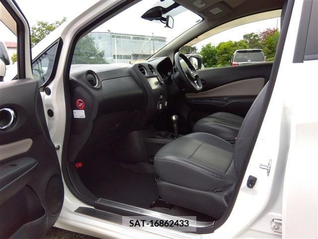 Nissan NOTE 2017-04 377356-27