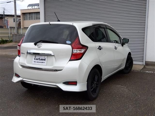Nissan NOTE 2017-04 377356-7