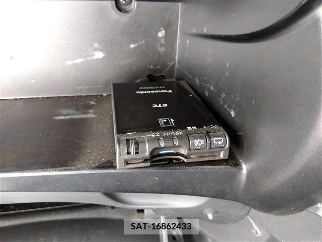Nissan NOTE 2017-04 377356-23