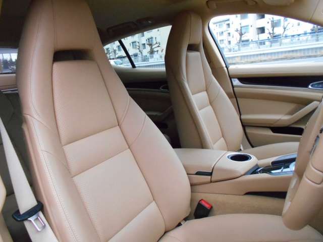 Porsche PANAMERA 2013-07 10921-10