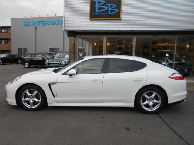 Porsche PANAMERA 2013-07 10921-7