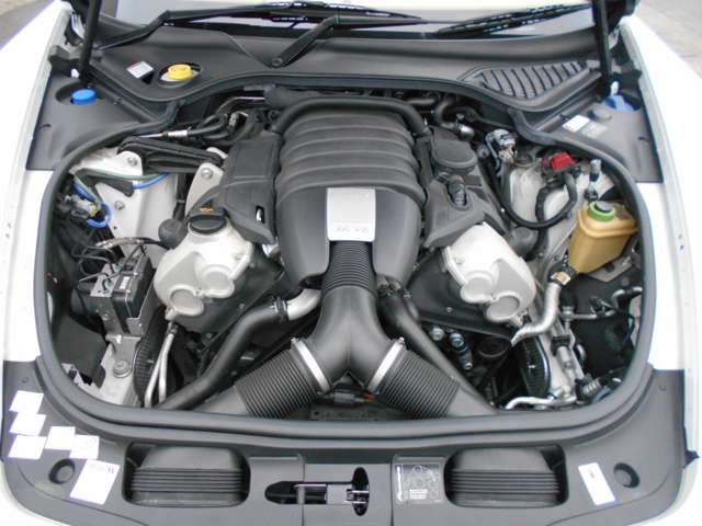 Porsche PANAMERA 2013-07 10921-19