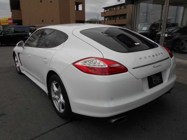 Porsche PANAMERA 2013-07 10921-6