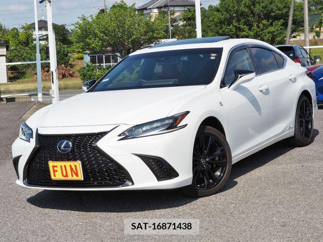 Lexus ES 2021-10 300407-0