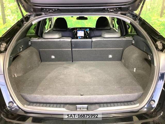 Toyota PRIUS PHV 2017-02 282547-10