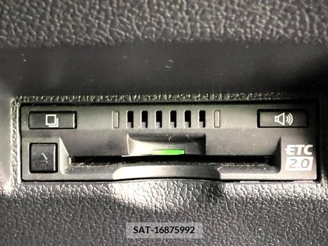 Toyota PRIUS PHV 2017-02 282547-5
