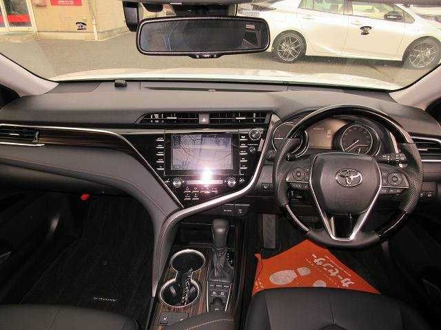 Toyota CAMRY HYBRID 2018-05 3900-1