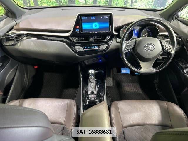 Toyota C-HR 2017-05 342412-1