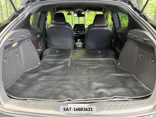 Toyota C-HR 2017-05 342412-10