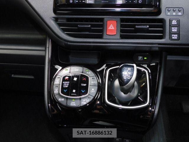 Toyota VOXY HYBRID 2019-02 322881-11