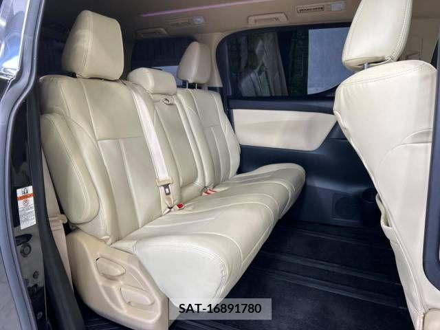 Toyota ALPHARD 2021-04 219329-9