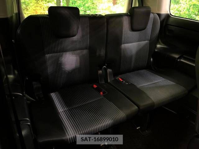 Toyota VOXY 2015-10 370371-14