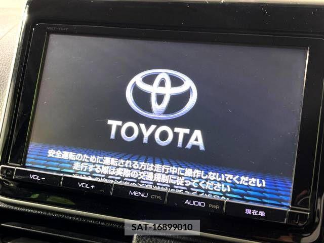 Toyota VOXY 2015-10 370371-2