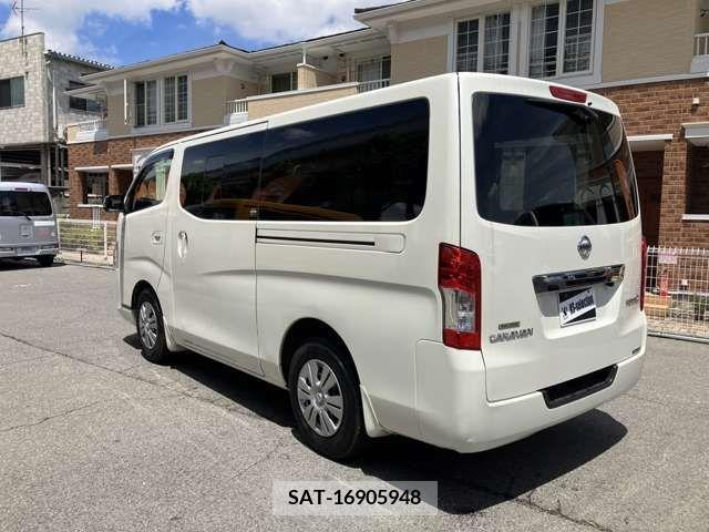 Nissan NV350 Caravan 2021-03 317350-11