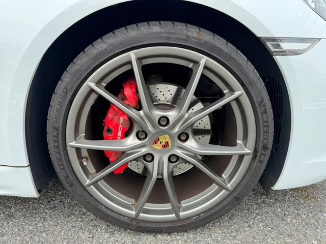 Porsche CAYMAN 2017-04 14902-10