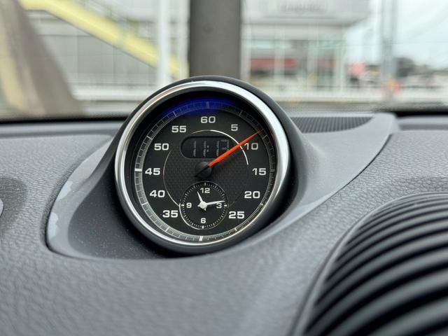 Porsche CAYMAN 2017-04 14902-2