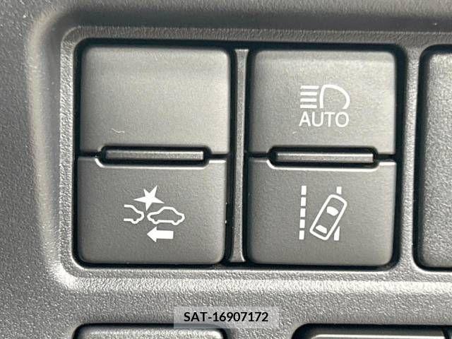 Toyota VOXY 2022-01 289219-6