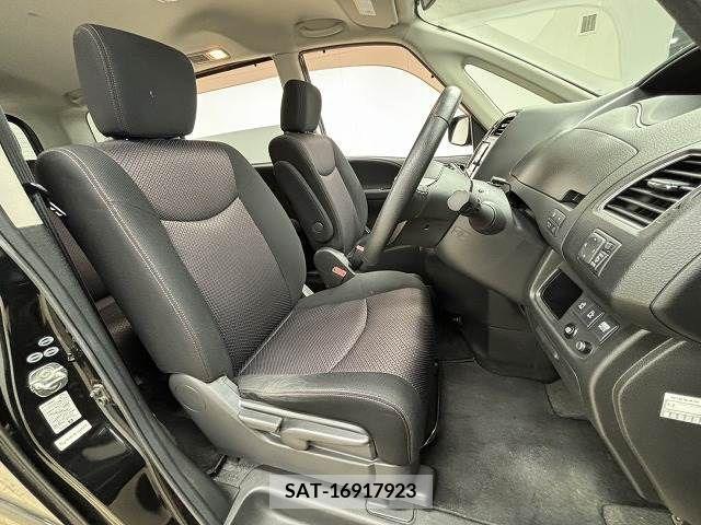 Nissan SERENA 2011-09 367621-4