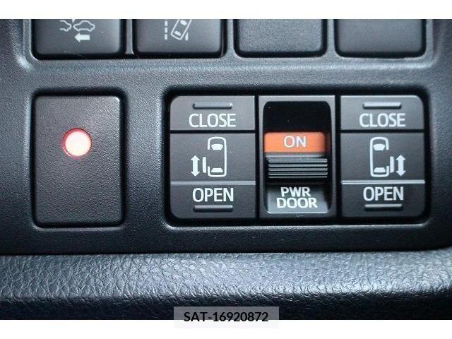 Toyota NOAH 2018-05 279496-4