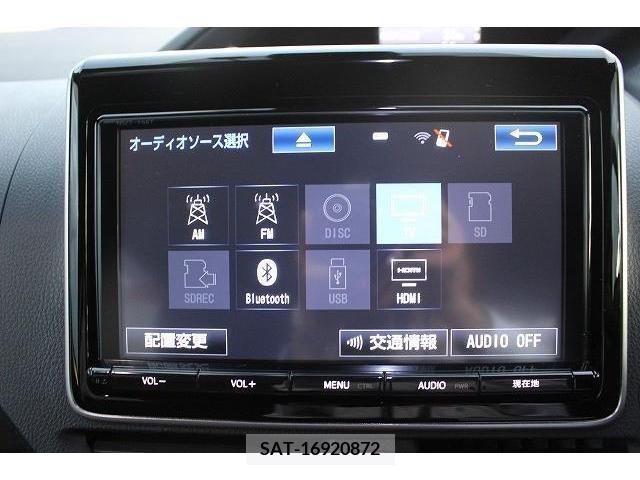 Toyota NOAH 2018-05 279496-2