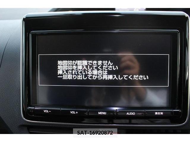 Toyota NOAH 2018-05 279496-1
