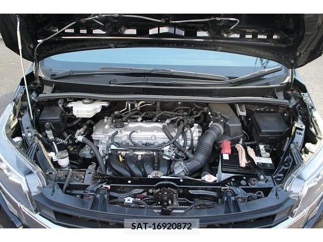 Toyota NOAH 2018-05 279496-17