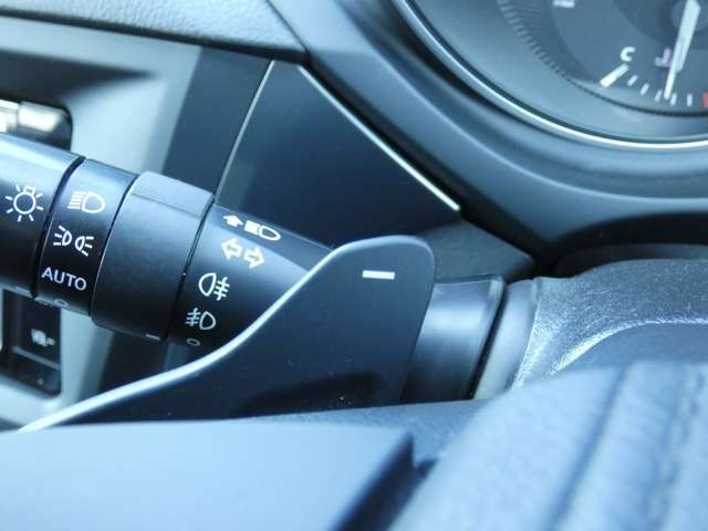Toyota AVENSIS 2016-01 8912-15