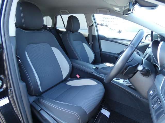 Toyota AVENSIS 2016-01 8912-21
