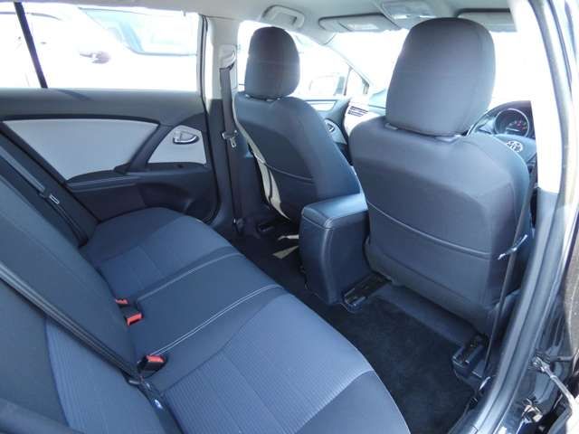 Toyota AVENSIS 2016-01 8912-25