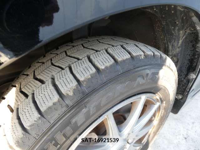Toyota VOXY 2015-11 321478-19