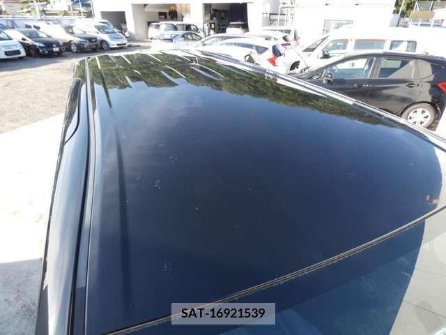 Toyota VOXY 2015-11 321478-10