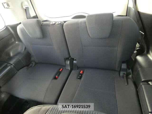 Toyota VOXY 2015-11 321478-8