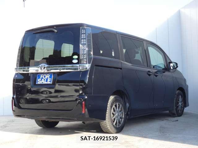 Toyota VOXY 2015-11 321478-5
