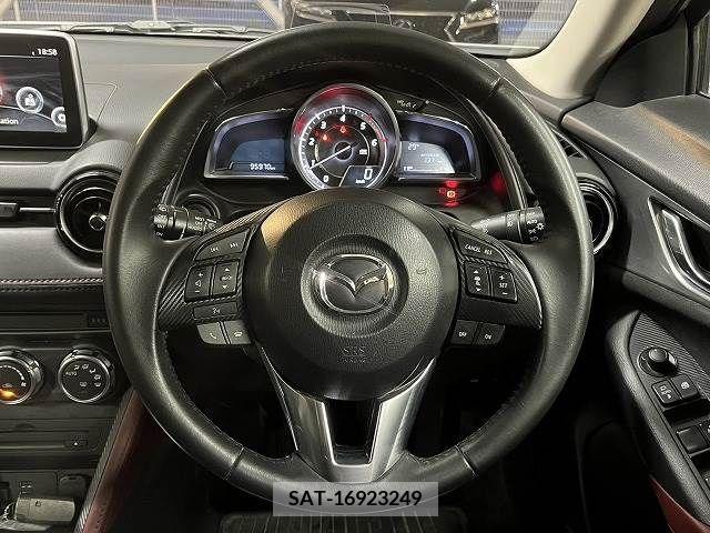 Mazda CX-3 2015-04 302004-15