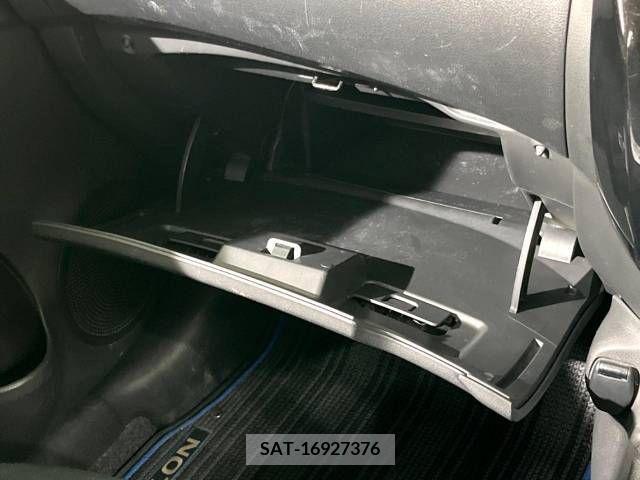 Nissan NOTE 2016-11 347653-17