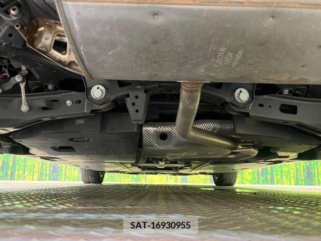 Toyota PRIUS 2019-07 348024-18
