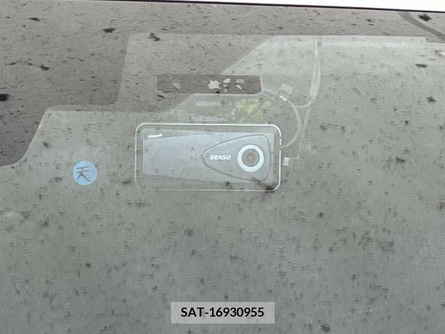 Toyota PRIUS 2019-07 348024-5