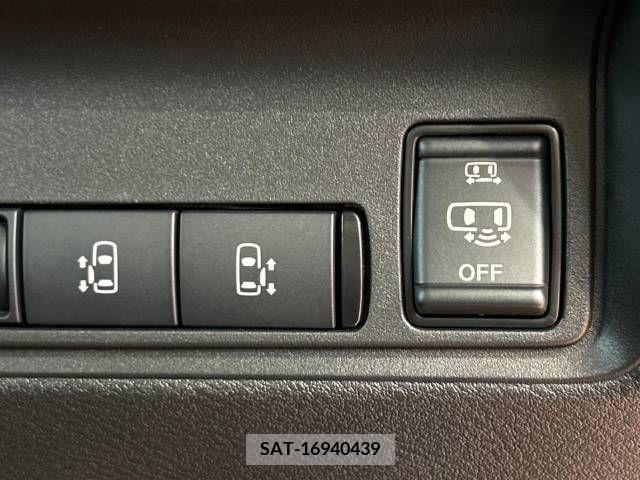 Nissan SERENA 2023-05 380394-6
