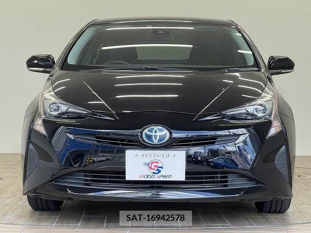 Toyota PRIUS 2017-07 281713-11
