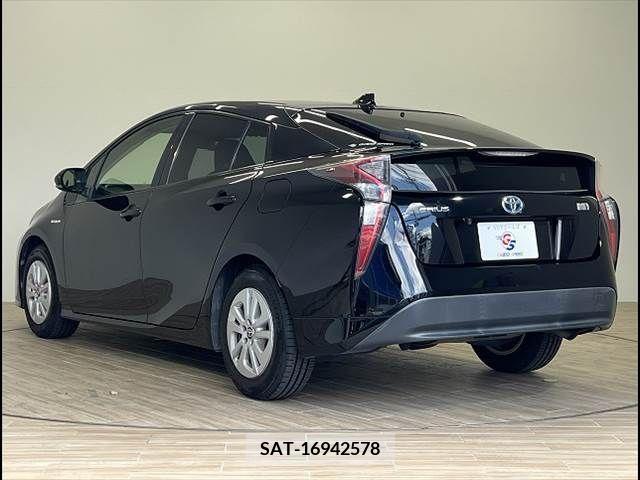 Toyota PRIUS 2017-07 281713-15