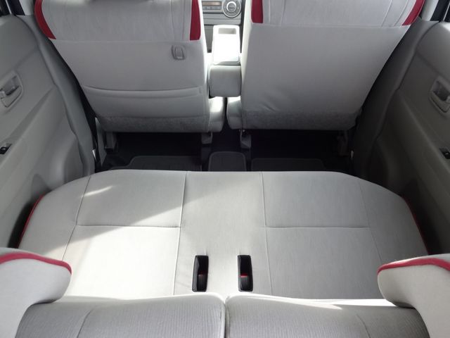 Daihatsu MOVE CONTE 2011-03 195022-9