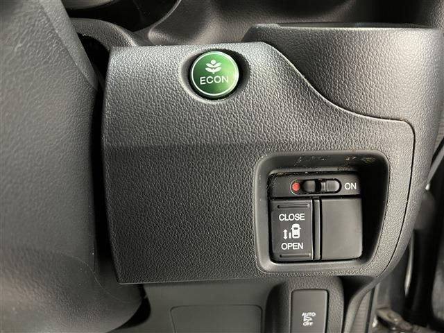 Honda N BOX CUSTOM 2016-02 1801-13