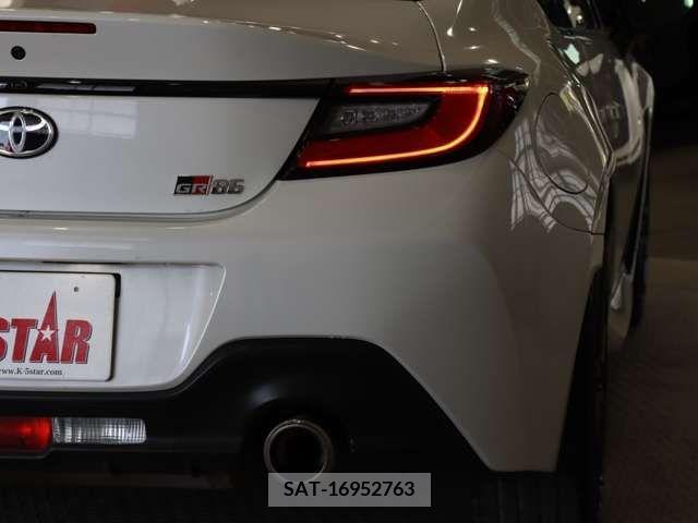 Toyota 86 2022-01 270758-17